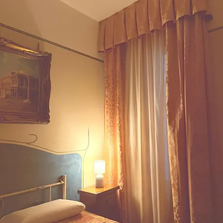 Joy Rialto * البندقية